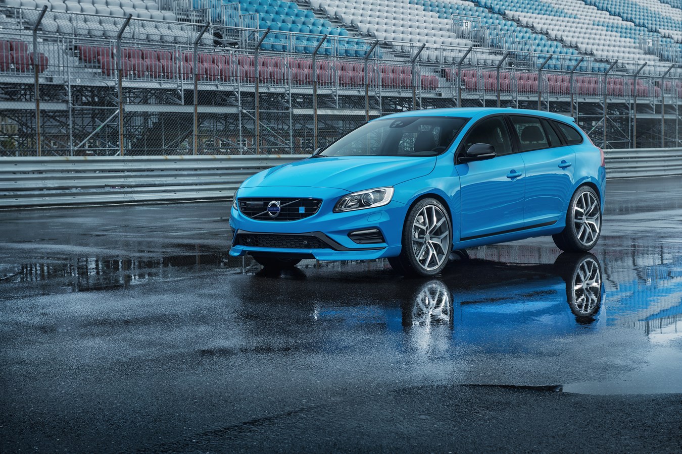 The new Volvo S60 and V60 Polestar are here: world debut for a new Volvo V60  engineered by Polestar - Volvo Cars Global Media Newsroom
