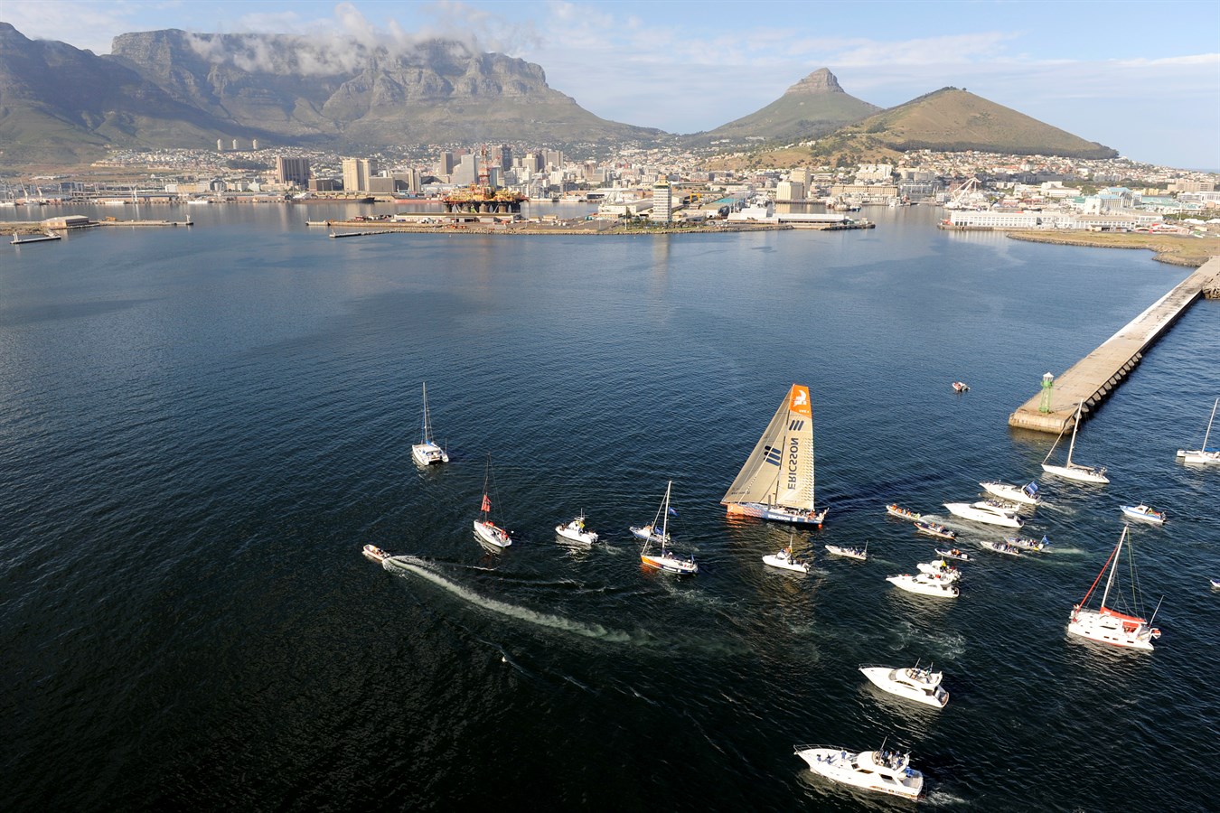 Ericsson 4 wins leg one of the Volvo Ocean Race into Cape Town, 2 ...