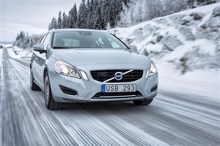 Volvo Car Corporation voert productie op van 's werelds eerste Plug-in Hybrid met dieselmotor.
