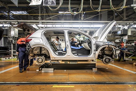 Lancement de la production du tout premier SUV compact premium de Volvo Cars en Belgique